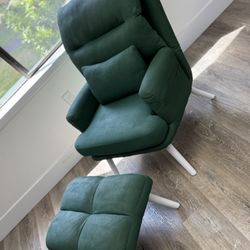 Beautiful Green Accent Chair