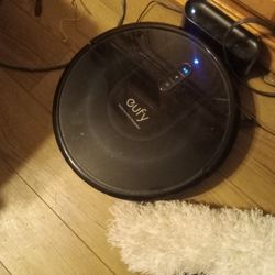 Eufy Robo Vac 