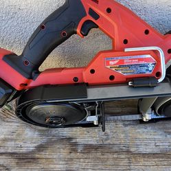 Milwaukee bandsaw m18 fuel tool battery 12ah