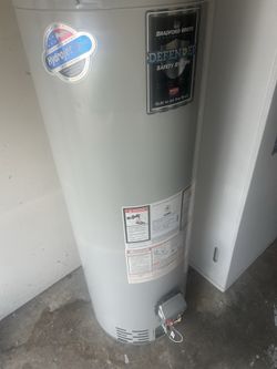 40 gallon Bradford white water heater