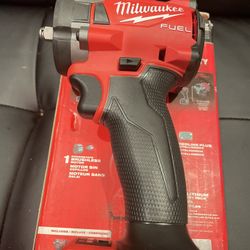 Milwaukee Impact Wrench 