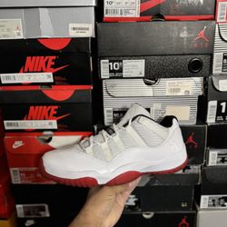 Jordan Cherry 11 Lows size 12 VNDS