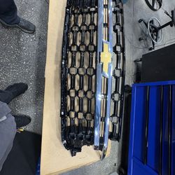 Front Grill For 2022-2024 Chevy Silverado 