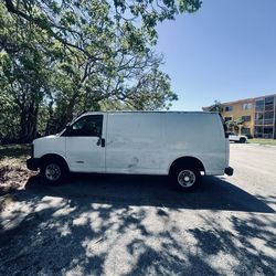 2004 Chevrolet Express