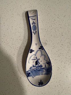 Delft blue and white Aruba spoon rest