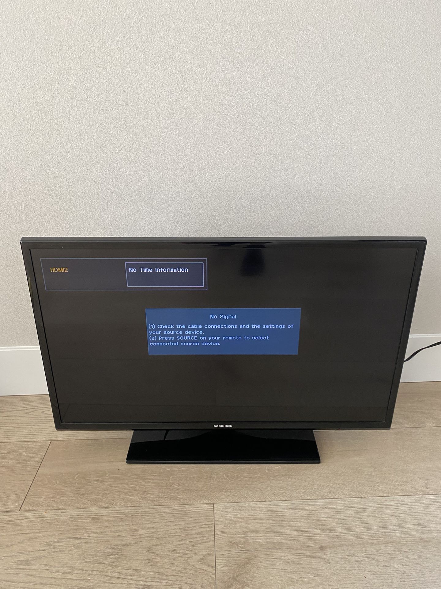 Samsung UN32EH4003 32 Inch 720p CMR 60 LED HDTV