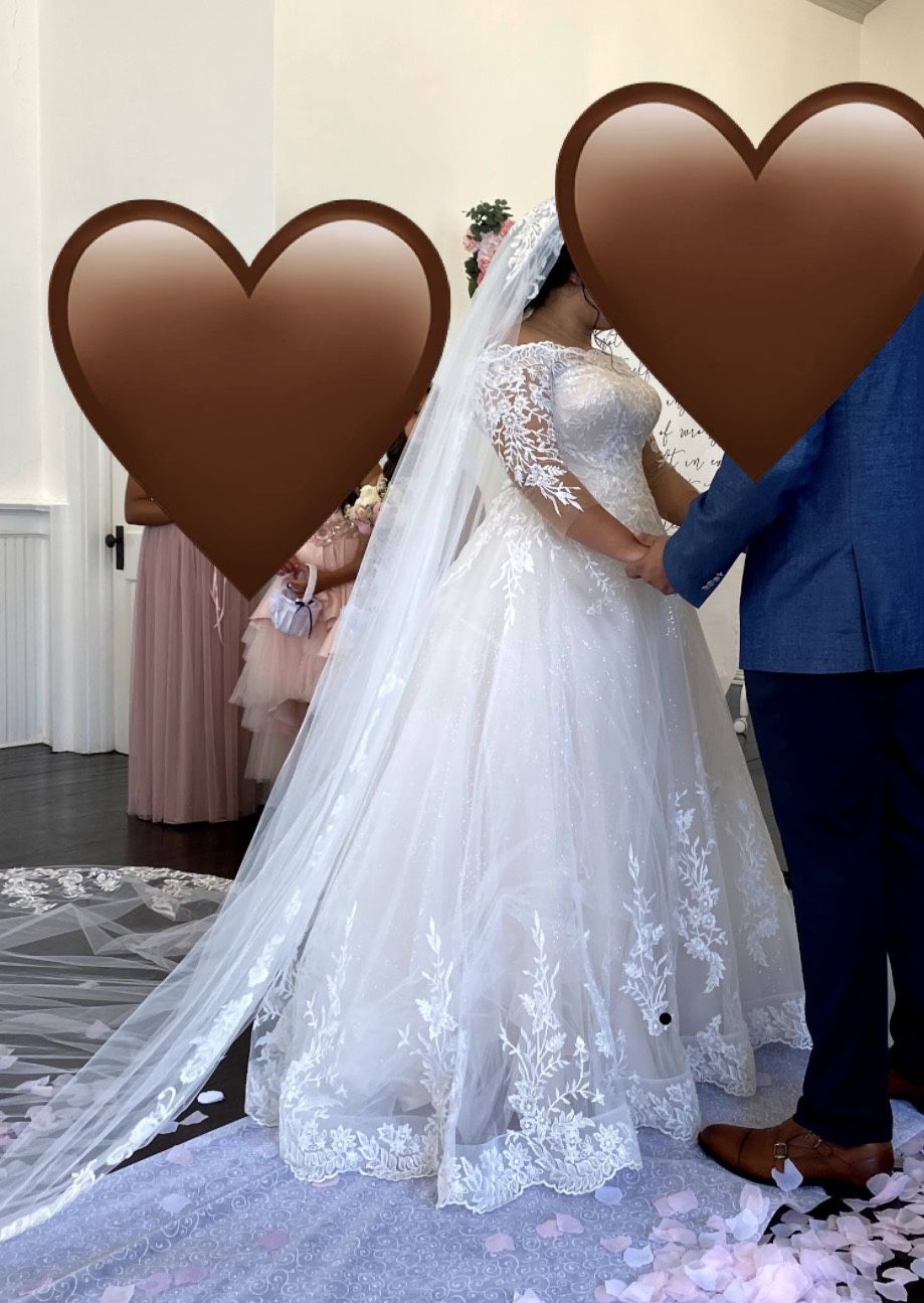 Wedding Dress & Veil