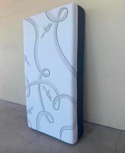 Visco blue gel memory foam Queen size mattress set