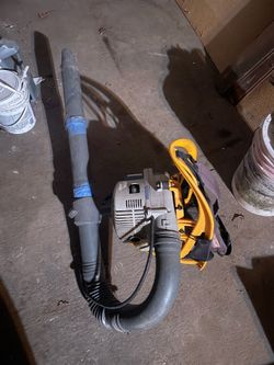 Gas leaf blower