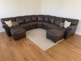 Natuzzi Leather Sectional Couch & Two Ottomans