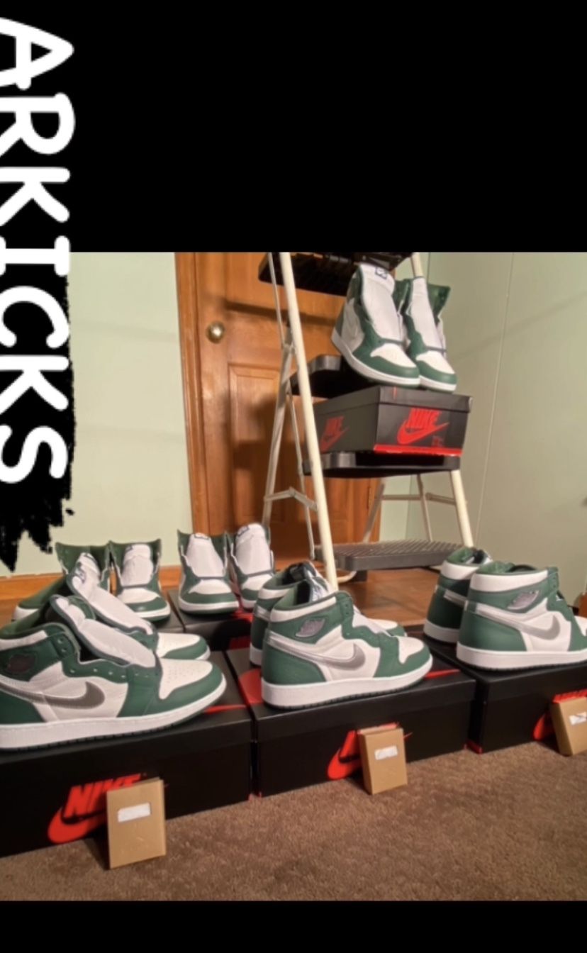 Jordan 1 Retro High OG Gorge Green Mens 12