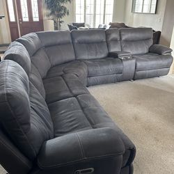 **SECTIONAL COUCH** W/ ELECTRIC RECLINERS