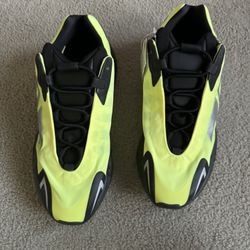 Yeezy 700 MNVN Size 12 Brand New