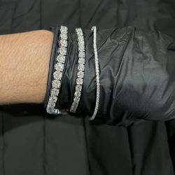 Moissanite Tennis Bracelets/ Chains Vvs Diamond Tester Approved ✨💎