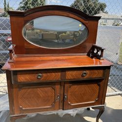 Antique Queen Anne Sideboard With Oval Mirror