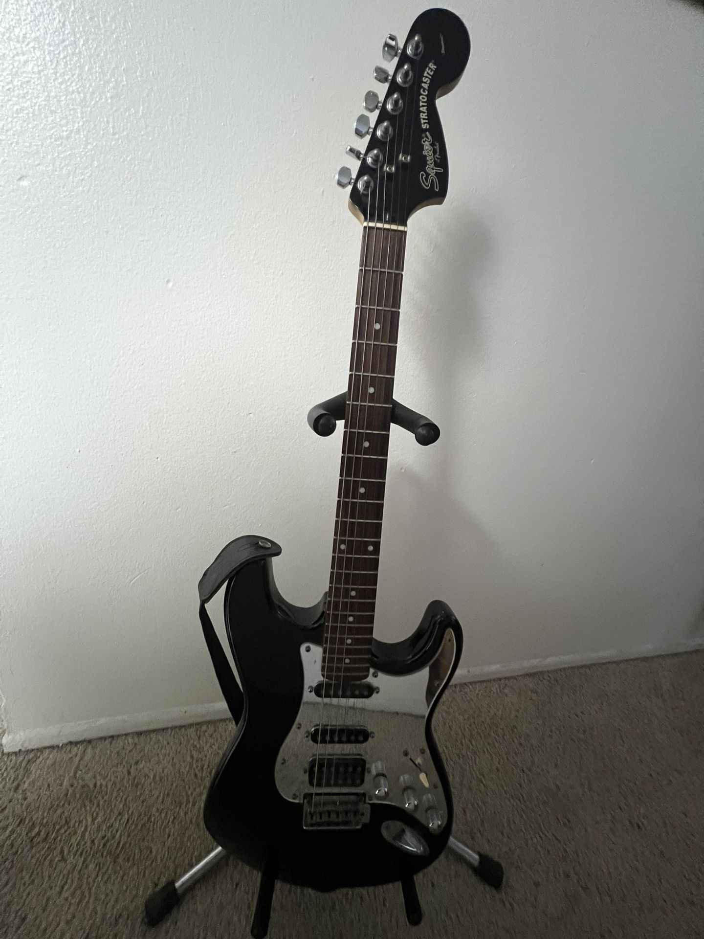 Fender Squier Stratocaster Standard Series