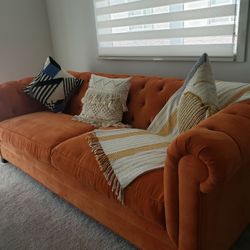 Living Spaces SOFA!!...Its So Clean. NO PET NO SHOES NO CIGARETTES HOME