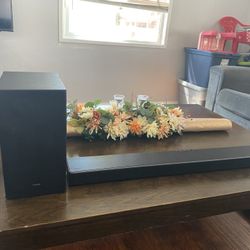 Samsung Q6T Soundbar with Sub Woofer 