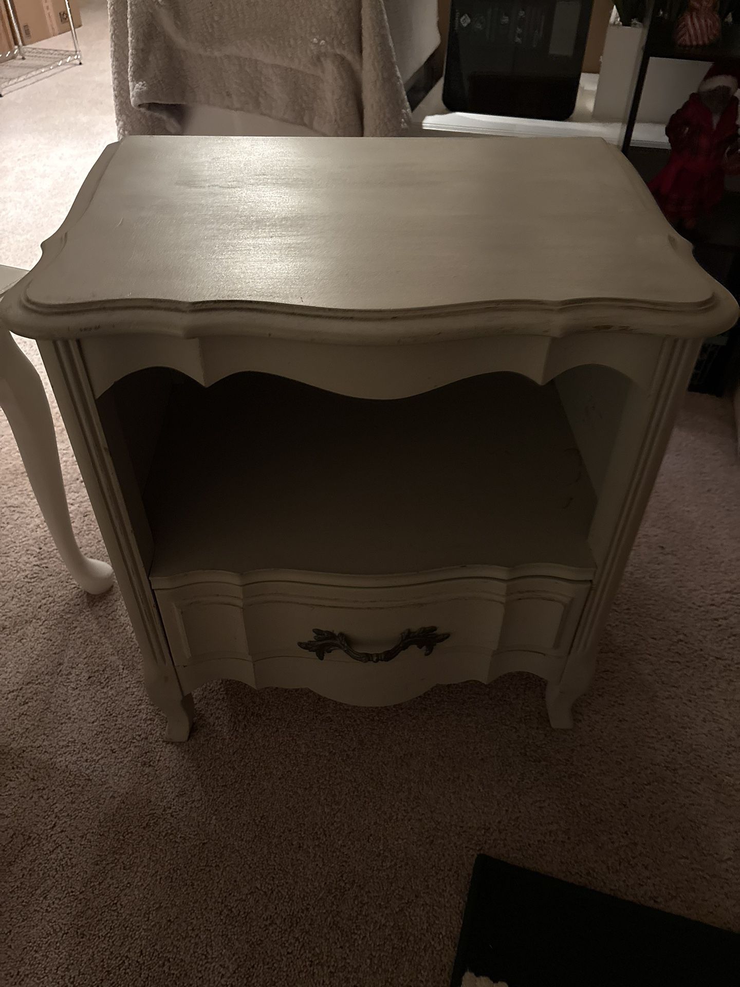 Vintage Nightstand/end Table