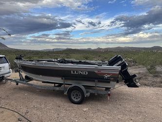 1990 Lund Fishing Boat