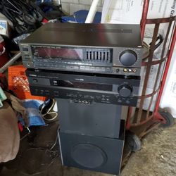 Yamaha Speker 75 Dollars