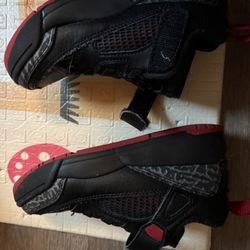 Kids Red And Black Nike Size 11 C 