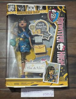 Original Gen 1 Picture Day Cleo de Nile Monster High Doll