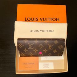 Authentic Women’s Louis Vuitton Wallet