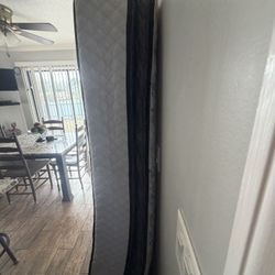 King Mattress  With The Frame Box spring