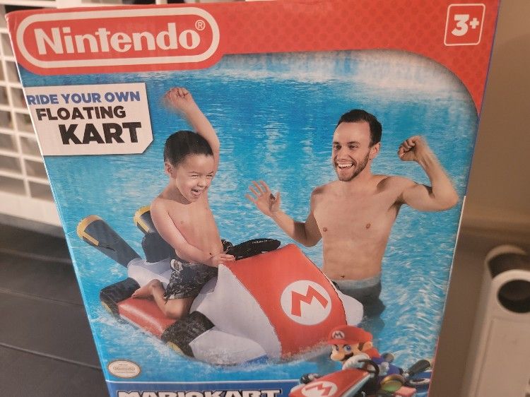 Mario Cart Float