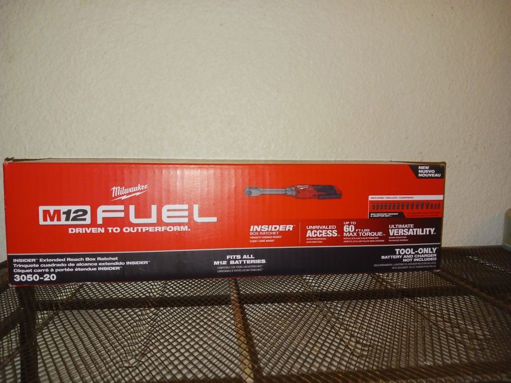 MILWAUKEE M12 FUEL INSIDER EXTENDED REACH BOX RATCHET