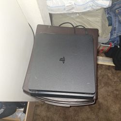 Playstation 4 Slim   