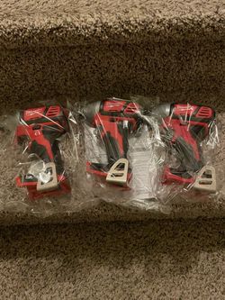 New 1/4” Milwaukee Impact Driver M18 $55 Each Cada Uno Firm Firme (Tool Only Solo Herramienta)