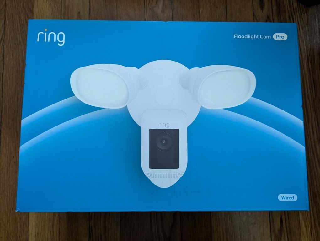 Floodlight Cam Pro with 2K Video And Ring Vision