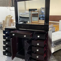 Dresser $179