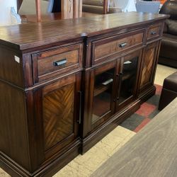 Wood Tv Stand    Pike& Main 