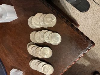 Roll of 20 silver half dollars. $10 face value 90% silver