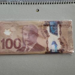 100 Canadian Dollar Shapped Wallat . 
