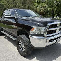 2017 RAM 2500 CREW CAB TRADESMAN