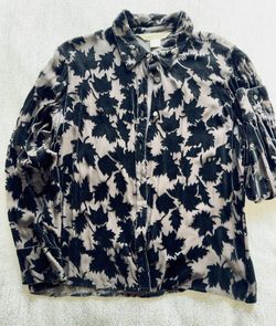 Express Velvet Leaf Print Button-Down Top - Taupe