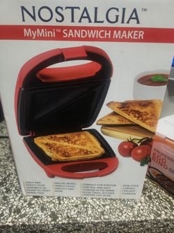 Nostalgia Mini Sandwich Maker