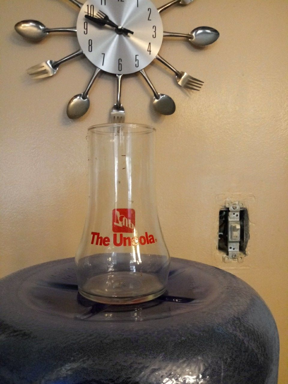 VINTAGE 7 UP GLASS