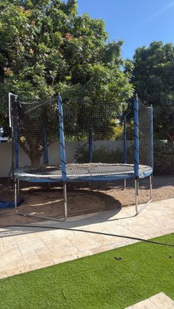 Free trampoline