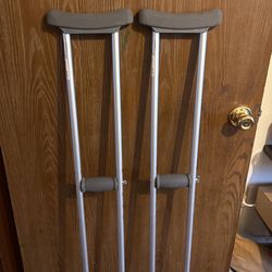 Crutches 