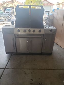 Perfect Flame has rotisserie and stove burner needs to be cleaned $150