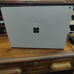 Surface Boo3