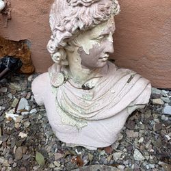 Statue Ancient Rome Theme