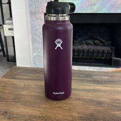 Hydroflask Purple 40oz