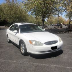 2003 Ford Taurus LX