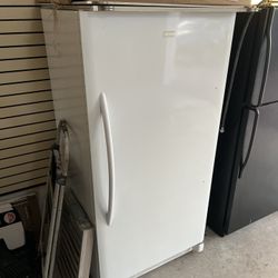 Frigidaire Fridge